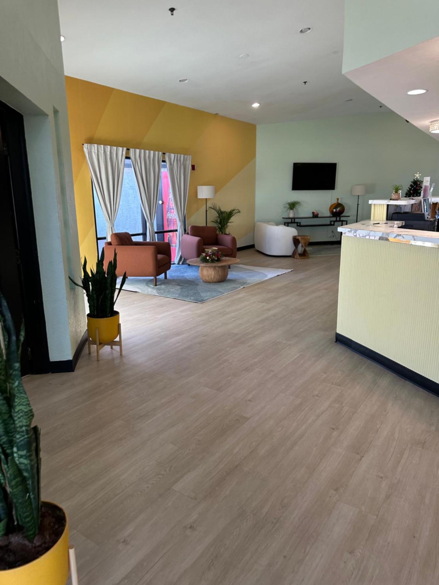 Hotel Rising Phoenix Kültér fotó